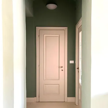 アパート Interno Quindici *